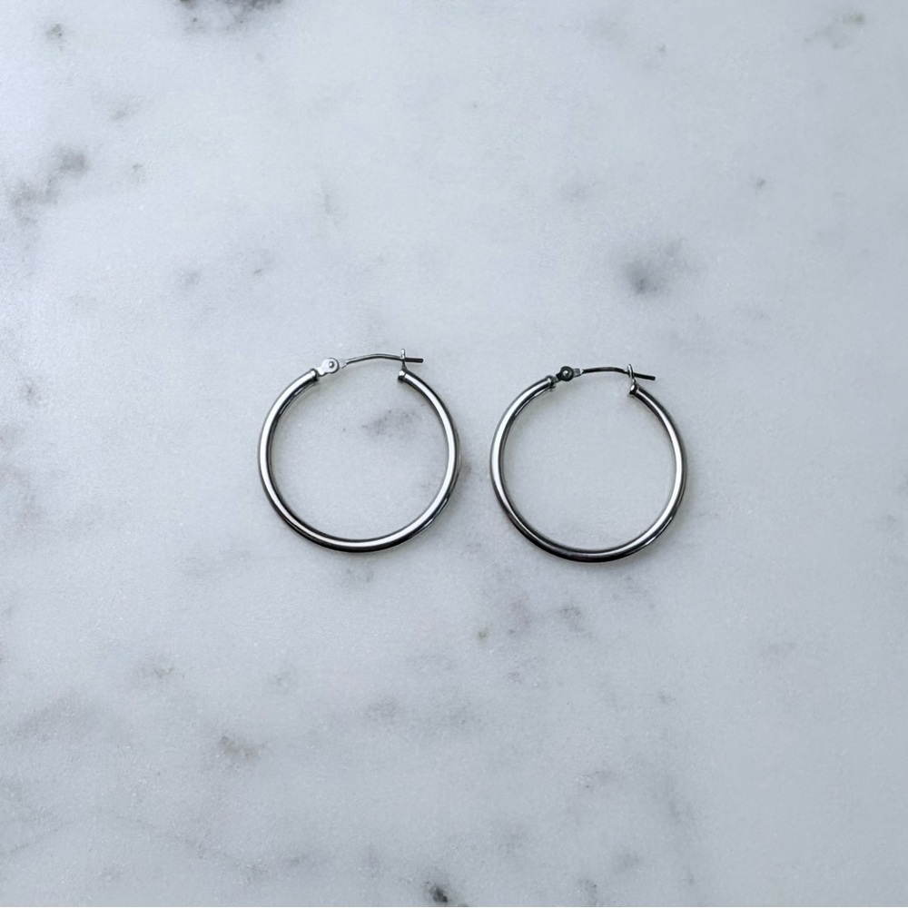 Timeless 14K White Gold Hoops Earrings Minimalist Design 25mm 1”